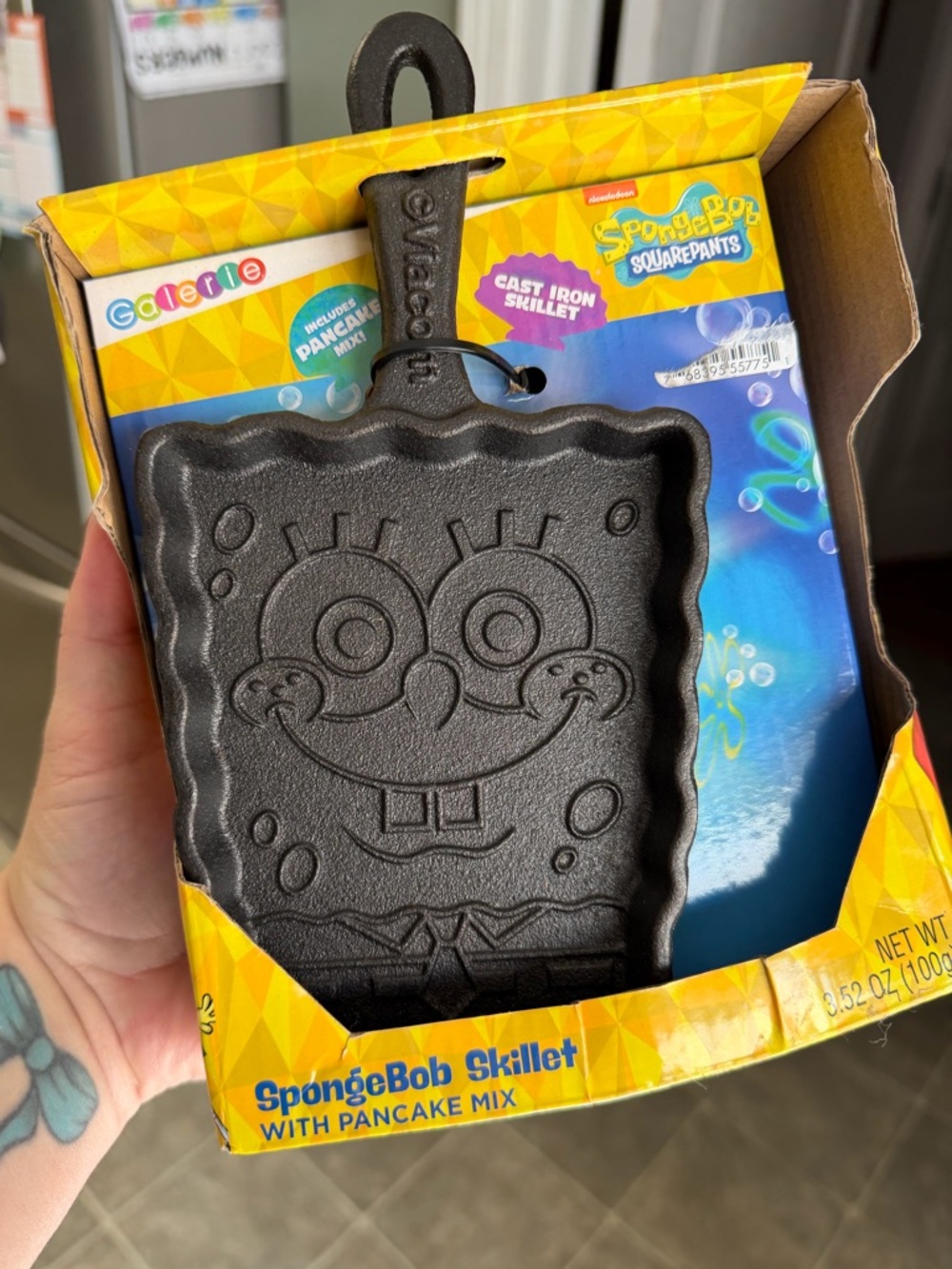 NEW Nickelodeon SpongeBob SquarePants Cast Iron Skillet
